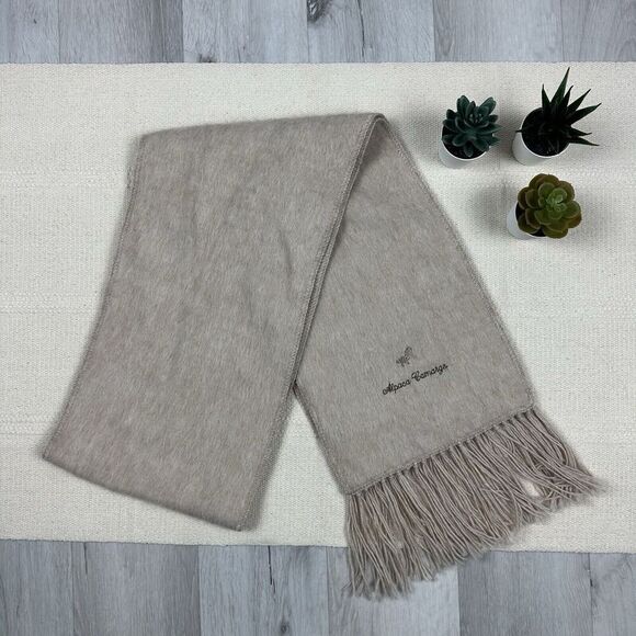 Alpaca Camargo Accessories - Elegant Beige Alpaca Scarf